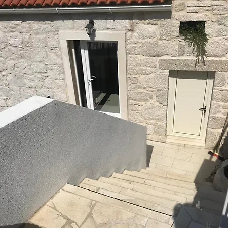 M&n Nyaraló Zaostrog